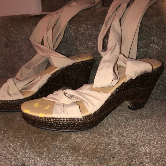 New Ankle wrap sandals - Picture 1 of 6